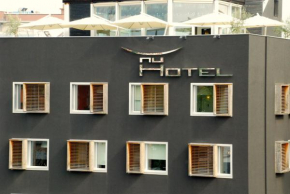 Гостиница Nu Hotel  Милан
